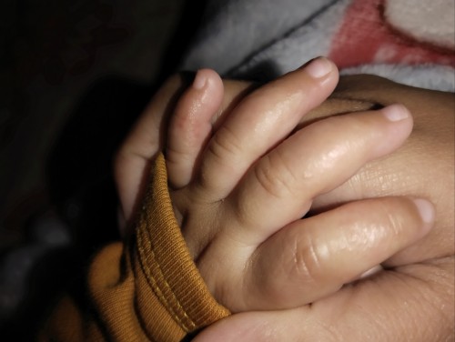 ดูดนิ้วแล้วผื่นขึ้น