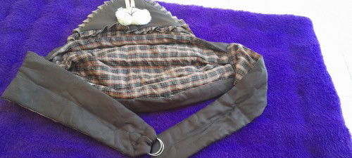 Gendongan samping dan depan..