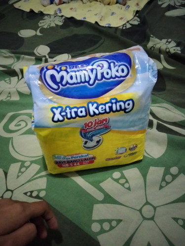 Aku punya pempes momy poko NB sisah setengah ga cocok di anak aku, ada yang mau? Lok. Depok