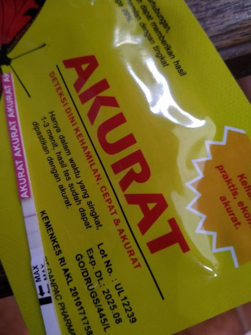 Maaf sebelumnya kalau garis 2 tpi yang 1 samar. Itu tandanya positif/negatif ya?