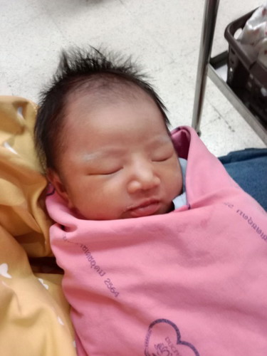 ลูกสาวหล่า