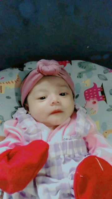 Wajar gak si bun baru 1 bulan setengah bb bayi pas lahir 2,8 kg sekarang 3,6 kg😌