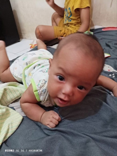 Bayi 4bulan