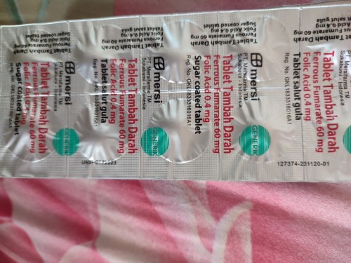 ADA YANG MINUM 2 VITAMIN INI?
