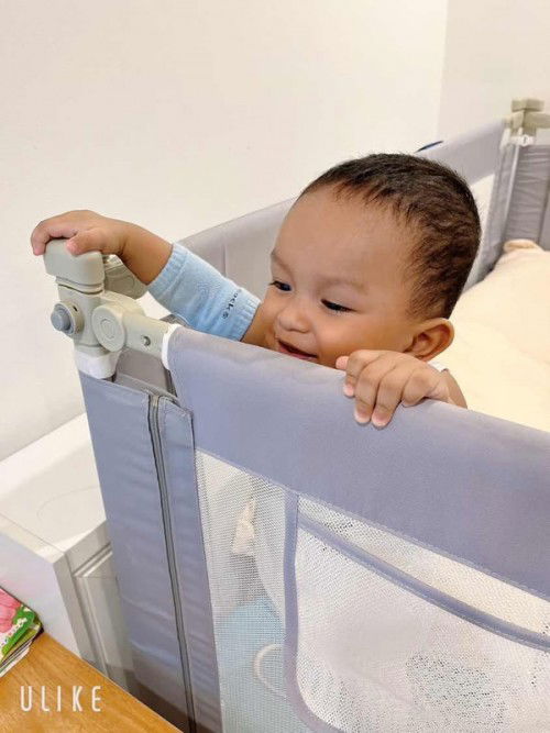 ขายต่อรั้วกันเตียง 5 ฟุตค่ะ แบบผ้า