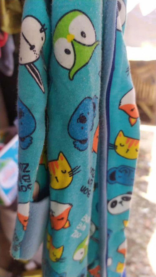 Baju Bekas masih layak pakai bgt