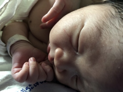 คลอดลูกลูกคนแรก