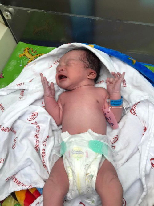 แอบแตกแล้ว