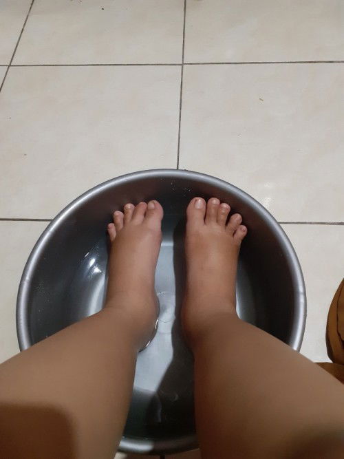 29 week kaki bengkak