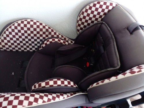 Preloved baby car seat