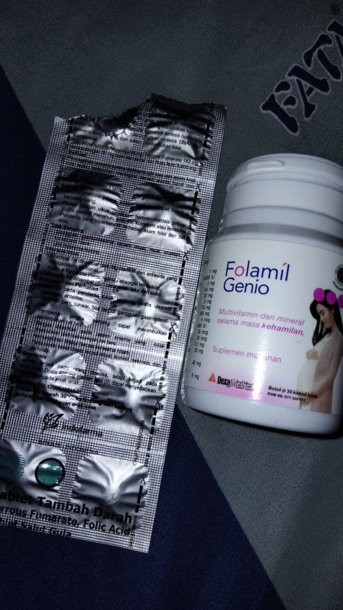 Minum folamil genio dan penambah darah