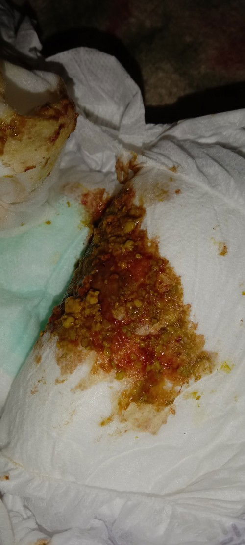 Saya ingin bertanya kenapa kh najis bayi saya seperti ini dokter apa kh ank Sya baik" seja