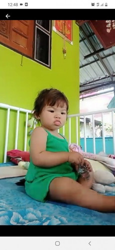 ชอบเอาลิ้นจุกปาก