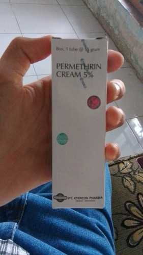 Permisi bunda2 anaku kan 4 bulan kena scabies, kira2 boleh ga yah dikasih salep ini untuk bayi ku