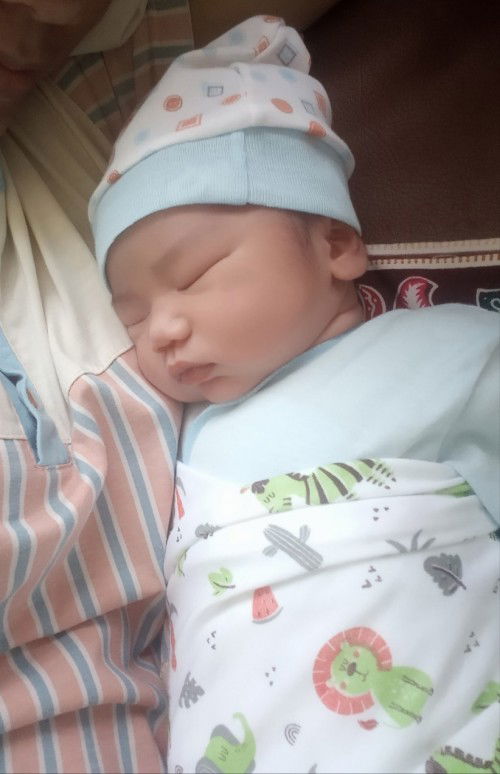 HPL 11 April launching 5 April
BB lahir 3,7kg pjg 5,2
Proses SC