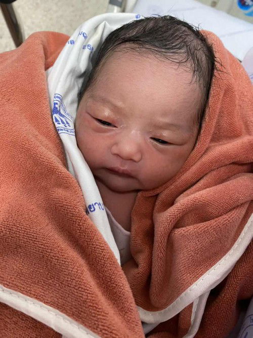 คลอดแล้ว ครบกำหนด