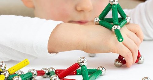 Chú ý những món đồ chơi trẻ em có thể mang lại rủi ro cho bé