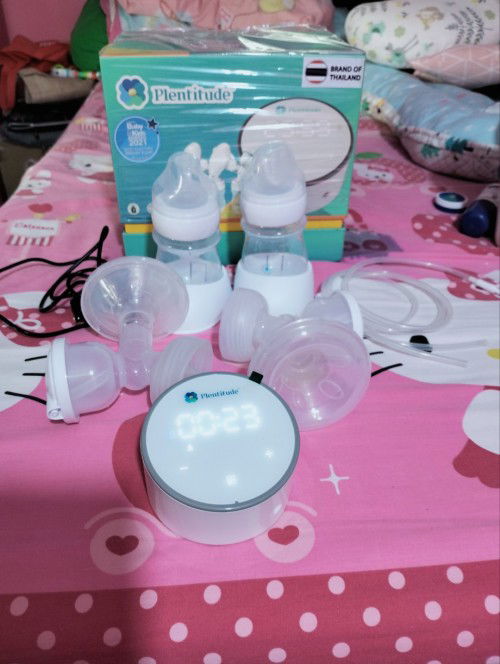 ส่งต่อเครื่องปั๊มนมPlentitude 2790บาท สภาพใหม่มาก ประกันถึงมกราคมปีหน้า 2567