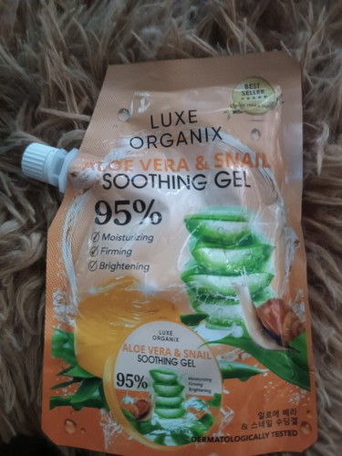 Pwede ba mag lagay Ng aloe vera and snail sa katawan