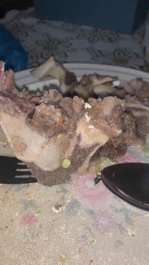 Mau makan ternyata ada tai lalatnya