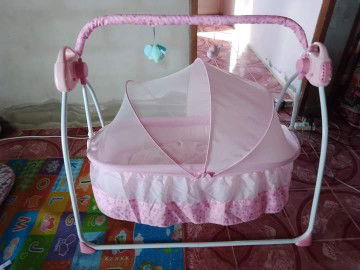 เปลไกวไฟฟ้า