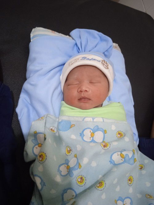 Alhamdulillah telah lahir dengan sehat selamat dan sempurna putra ke dua kami Di 36 w 6d.
