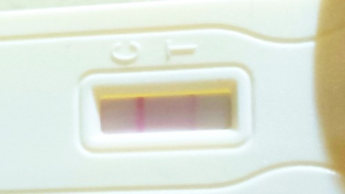 Mcm 2 line. Korg pun nmpk double line ke? Ini test sehari sblm haid. Ini bukan evaporation line kan?