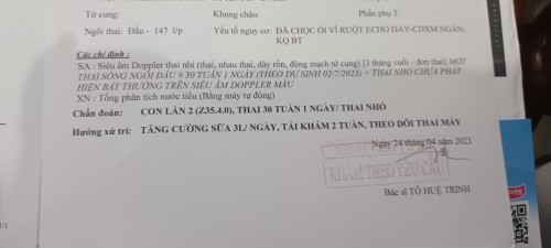 30w mà em bé có 1290g.bs nói uống sữa thay nước luôn.ăn gì để em bé nhanh lên kí vậy các mom