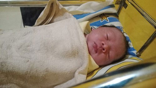 Alhamdulillah 39wk 3hr telah lahir kemarin, dengan berat 3,7 , normal 🤗 laki*