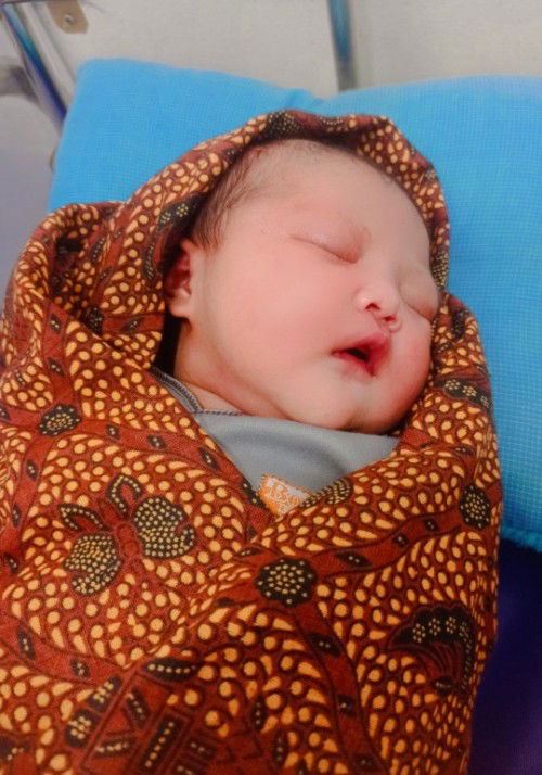 Alhamdulillah lahir 27 April hpl akhir april