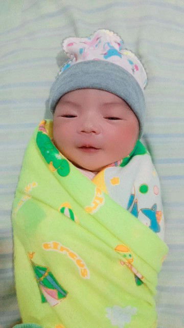 Puji Tuhan baby girl hpl mei udh launching tgl  28 april dg bb 3,2