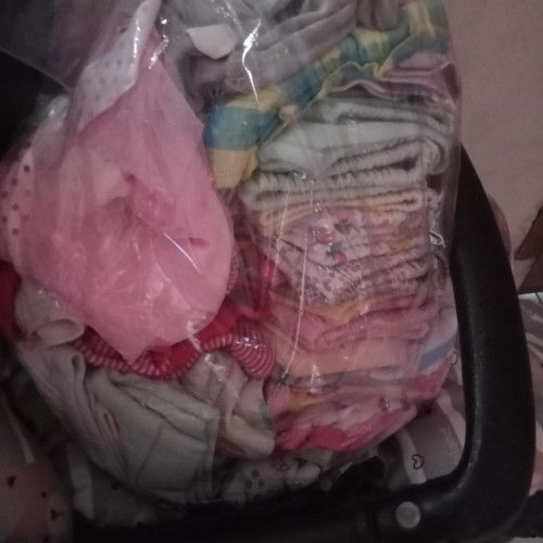 Berbagi baju bayi 0sd1thn