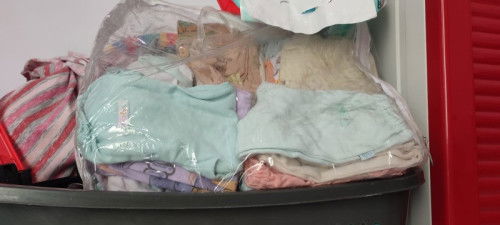 Baju bayi bekas layak pakai