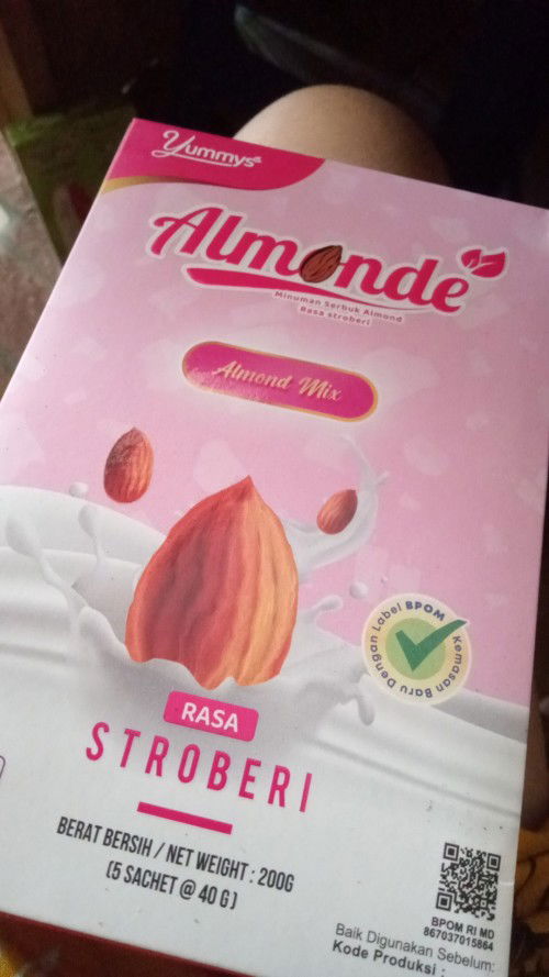 Bunda aman ngk minum susu almonde saat hamil??