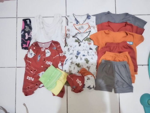 Jual baju preloved baby