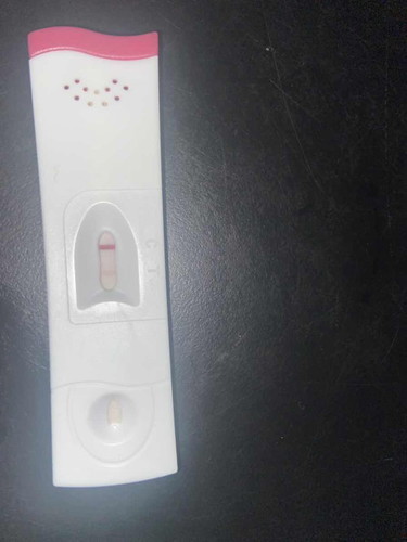 Helo mom,nak tnya klu drh klur dgn lendir mcm lendir telur..