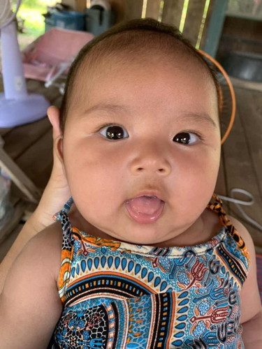 ลูกอายุ 2เดือน 23 วัน น้ำหนัก7.77 โล