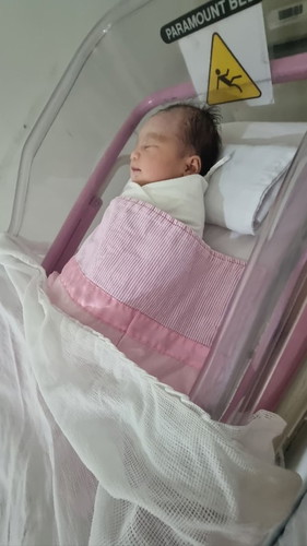 Alhamdulillah bund HPL 21 mei lounching 22 mei 2023 dengan lahiran Normal bb 3.2 kg