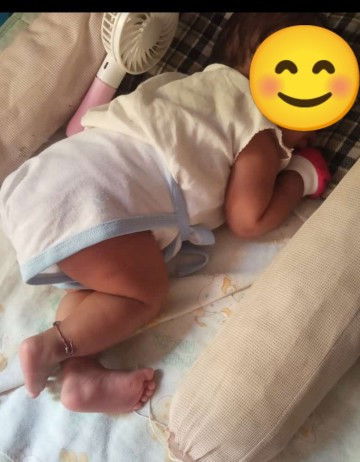 Bahayakah bayi usia 2 bulan tidur miring