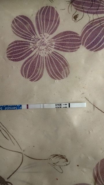 Testpeck seperti ini 2x hasil tetep sama samar kyk gini dan pkk testpeck sensitif