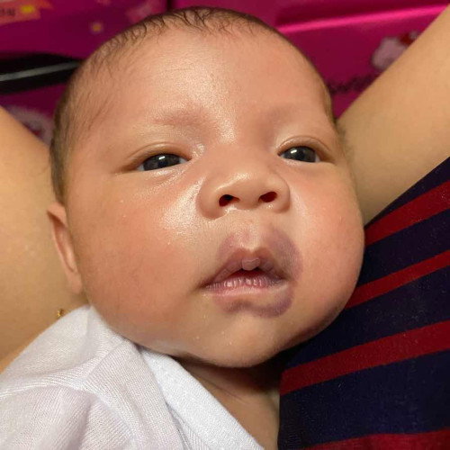 Nagkapasa si baby sa bibig