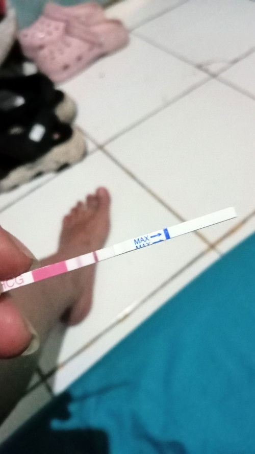 Bun pengen nanya dong kalo garis dua tapi masih samar gmna ya Bun itu trs jga saya enga ngerasa mual