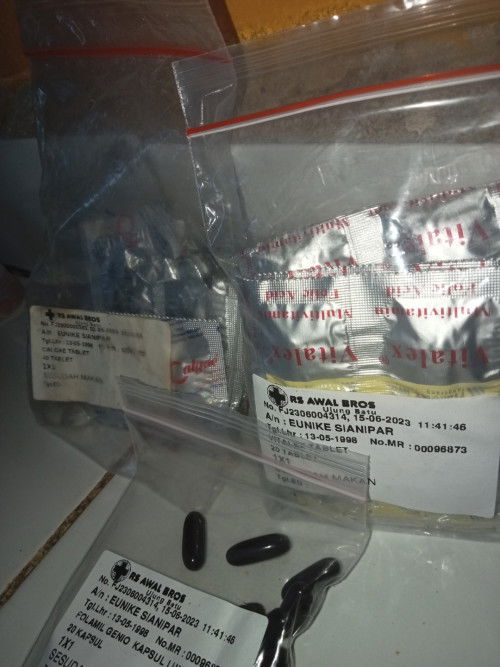 Bolehkah meminum vit calsium,folic acid,dan folamil Genio secara bersamaan