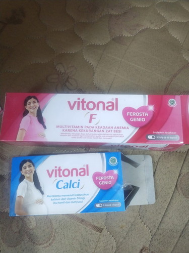 Apakah perlu minum vit tamabh darah dgn kalsium klo sudah minum vit folamil genio