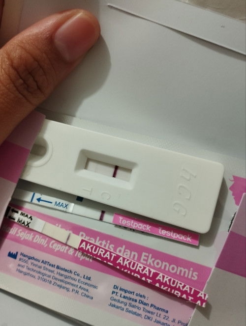 Kalo begini hamil gak sih bund?