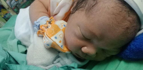 แตกแล้วค่าาาเด็กเกินกำหนดกำหนดคลอด13มิ.ยคลอดจริง20มิ.ยผู้ชายครับบบ