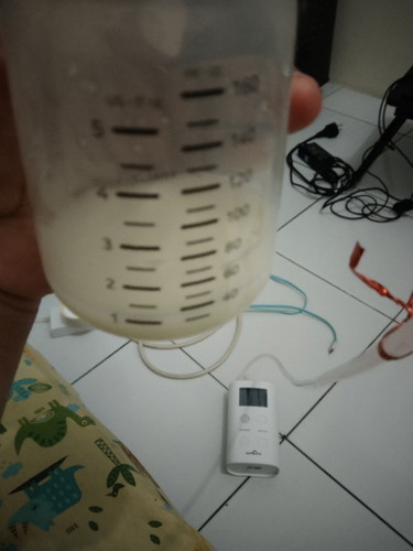 Hai bunda, aku pesimis nih baru beli pumping merk spectra 9+ . Trnyata asi aku tetap seret jg.