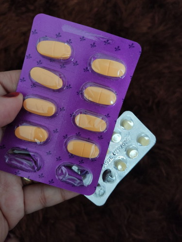Hai mommies .. sory nk tnye , bole ke kite sekalikn wktu makan obical dan hovid folid acid ?