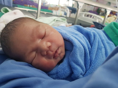 แตกแล้วครับ