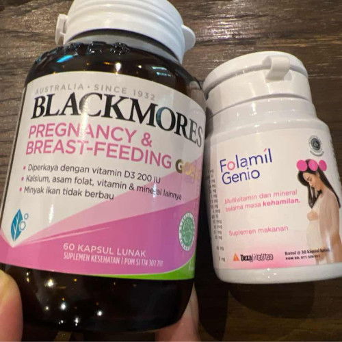 Blackmores pregnancy&breastfeeding gold vs Folamil Genio